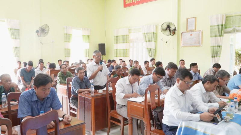 Đại biểu Quốc hội tỉnh tiếp xúc cử tri xã Ba Vinh, huyện Ba Tơ