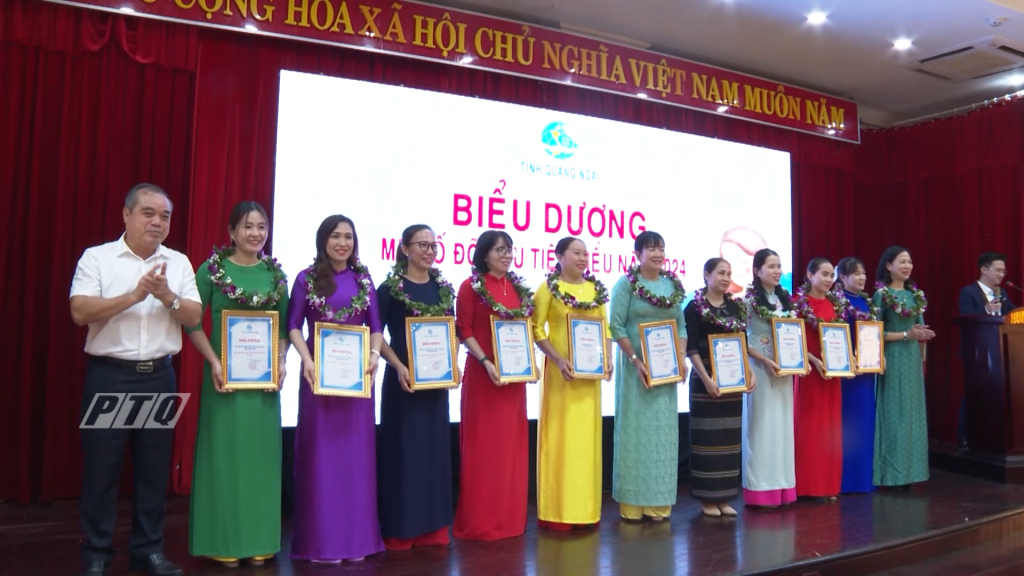 Biểu dương, khen thưởng các tập thể và cá nhân tiêu biểu