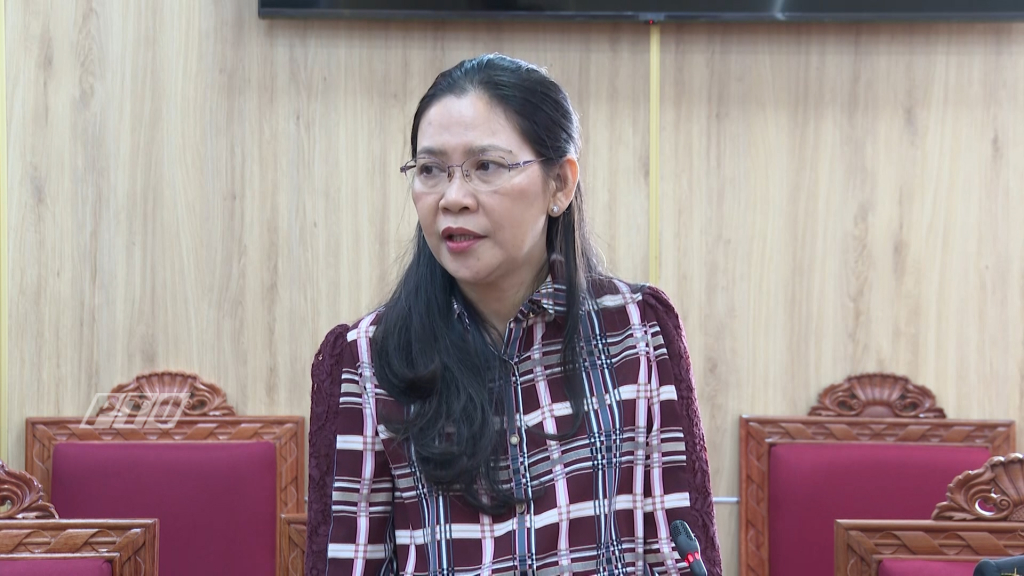 Phó Trưởng Đoàn đại biểu Quốc hội chuyên trách tỉnh Quảng Ngãi Huỳnh Thị Ánh Sương