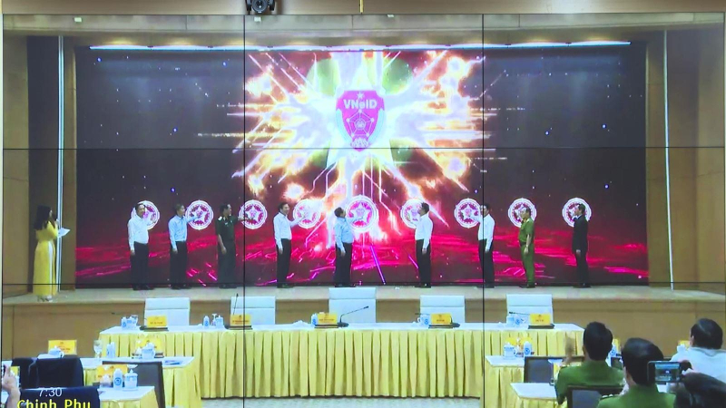 Triển khai sổ sức khỏe điện tử và cấp phiếu lý lịch tư pháp qua ứng dụng VNeID trên toàn quốc