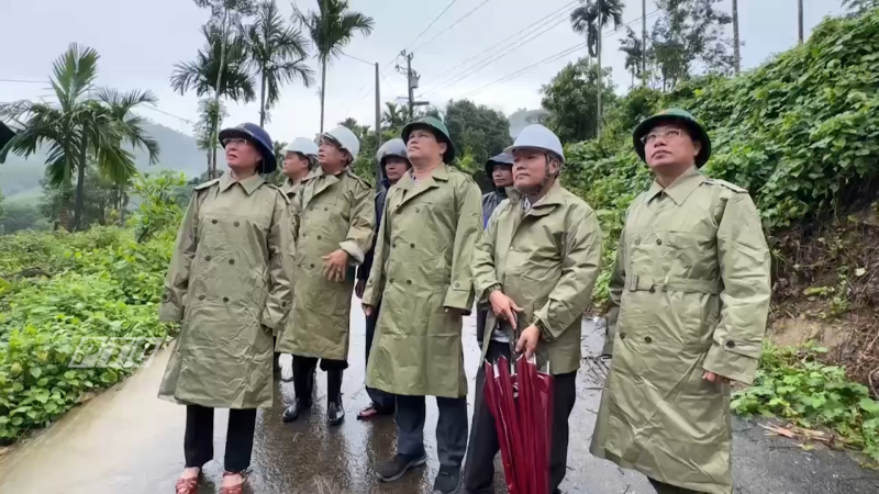 Bí thư Tỉnh uỷ Quảng Ngãi kiểm tra công tác ứng phó bão số 6 trên địa bàn tỉnh