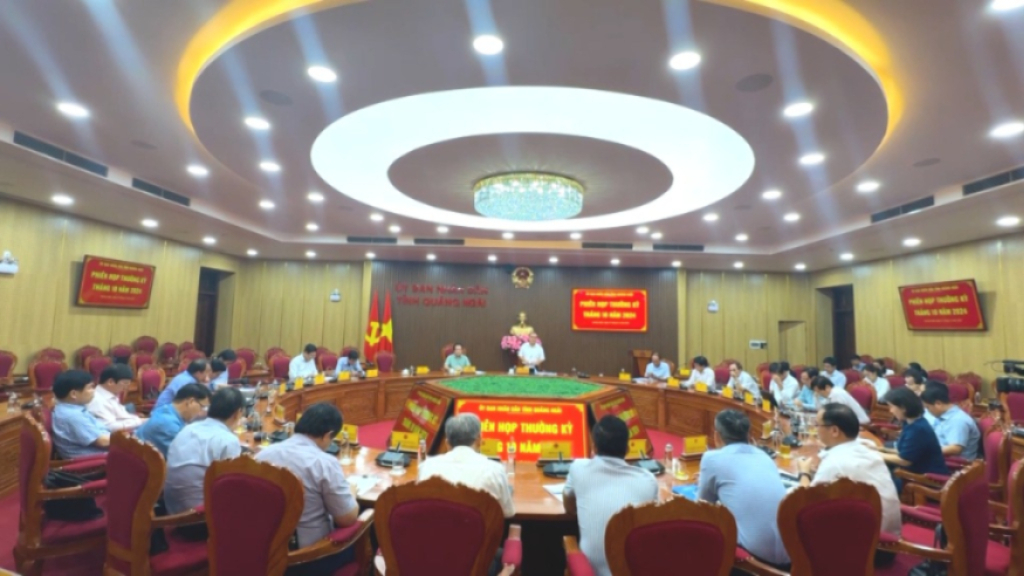 Quang cảnh cuộc họp