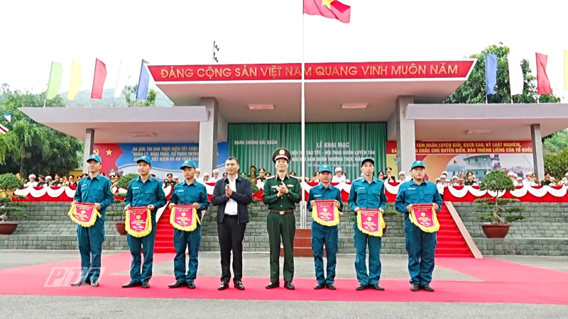 Khai mạc Hội thi tàu tốt - Hội thao huấn luyện tàu Hải đội Dân quân thường trực năm 2024