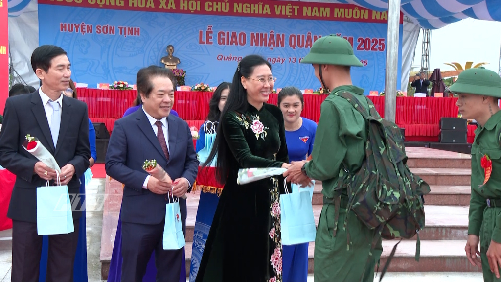 bi,thu,tinh,uy,13234513.jpg