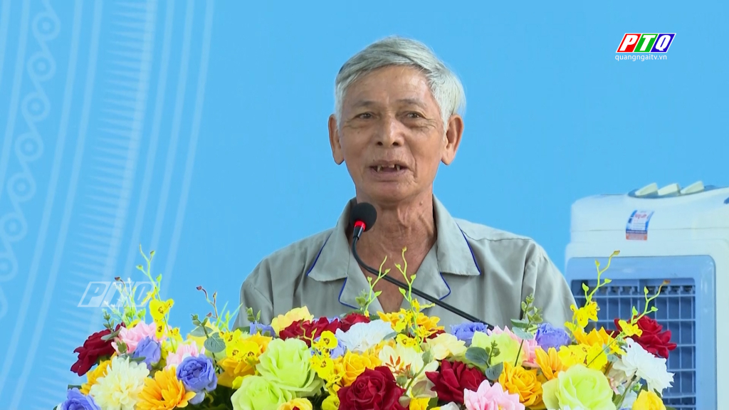 Người dân người dân thôn Lệ Thủy, xã Bình Trị, huyện Bình Sơn đã nêu những băn khoăn, lo lắng, kiến nghị liên quan đến dự án Nhà máy bột - giấy VNT19