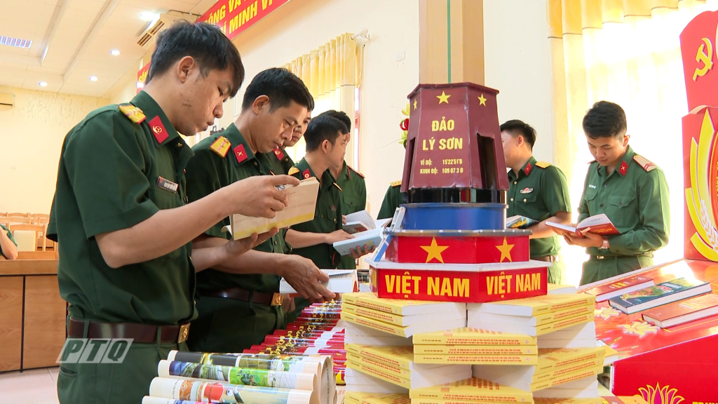 Bộ Chỉ huy quân sự tỉnh Quảng Ngãi hưởng ứng Ngày sách và Văn hóa đọc Việt Nam năm 2025