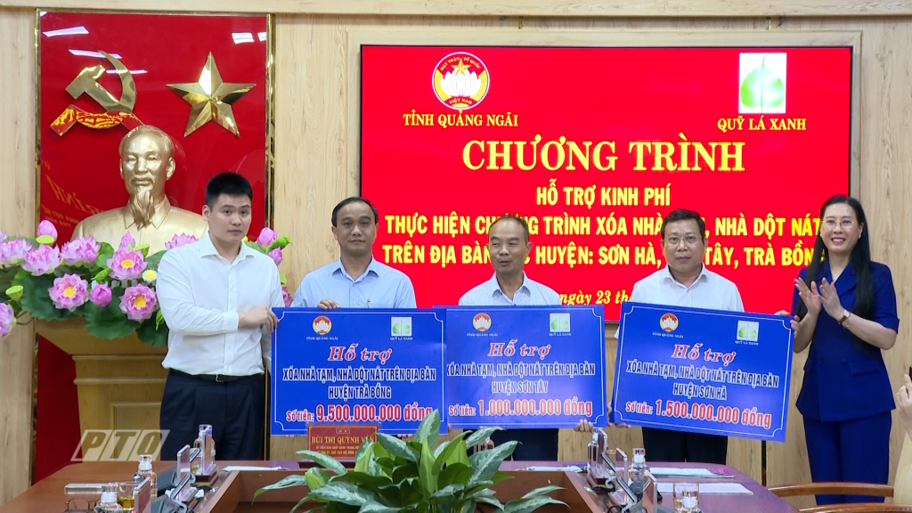 Quỹ thiện nguyện Lá Xanh, Chùa Đống Cao trao hỗ trợ kinh phí xóa nhà tạm, nhà dột nát cho các huyện miền núi