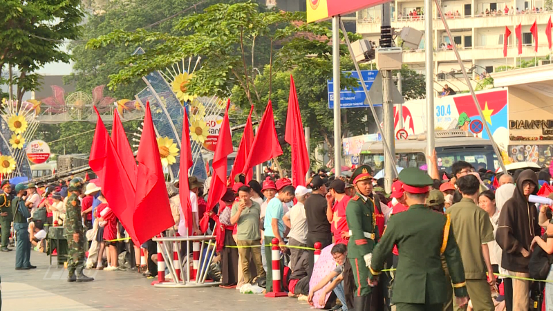 Ngành Du lịch đón 10,5 triệu lượt khách trong 05 ngày nghỉ lễ