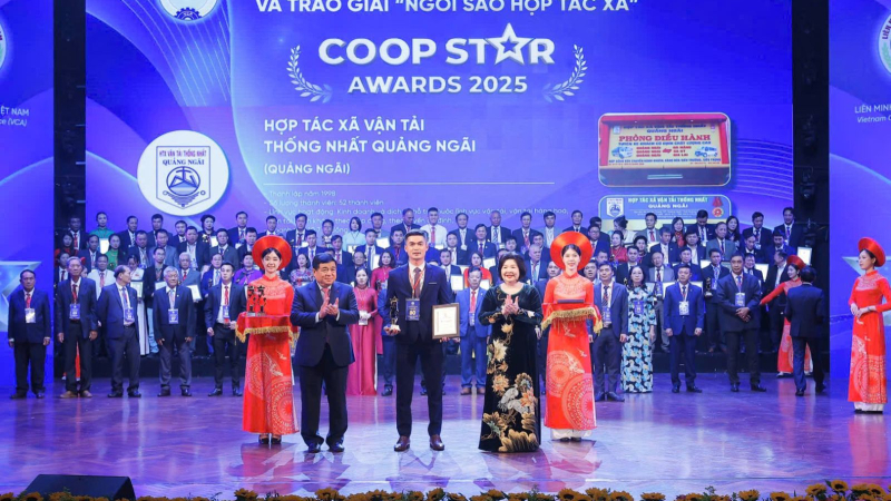Hai Hợp tác xã đạt danh hiệu “Ngôi sao Hợp tác xã” năm 2025