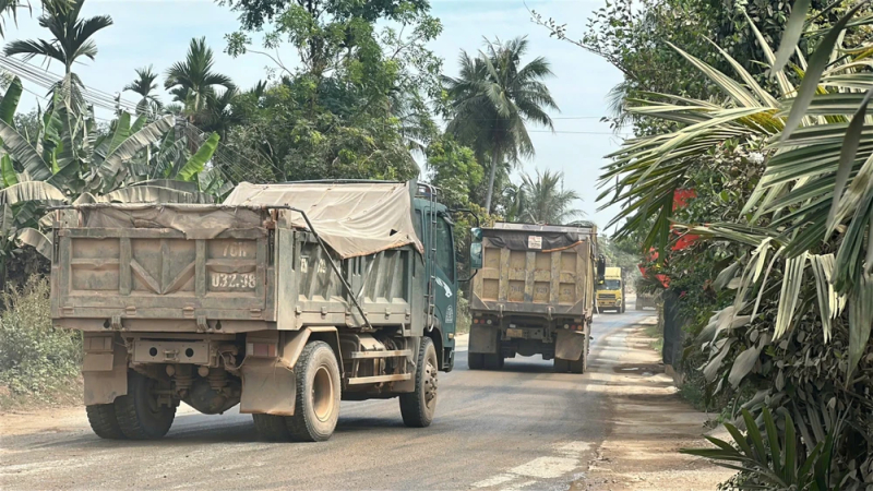 Nỗ lực đảm bảo an toàn giao thông tuyến Tỉnh lộ 624 đoạn qua địa bàn huyện Nghĩa Hành