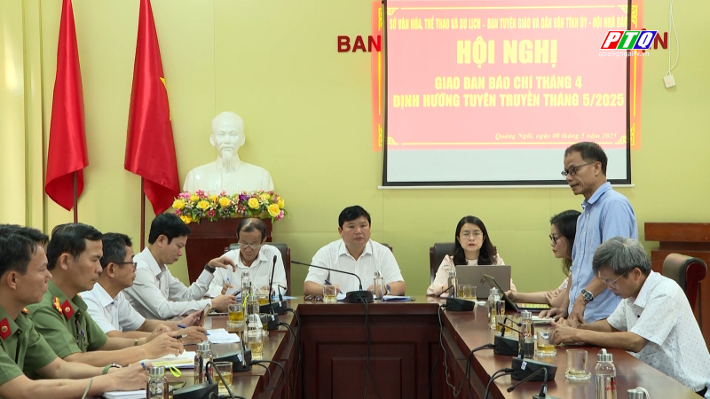 Hội nghị giao ban báo chí tháng 4 năm 2025