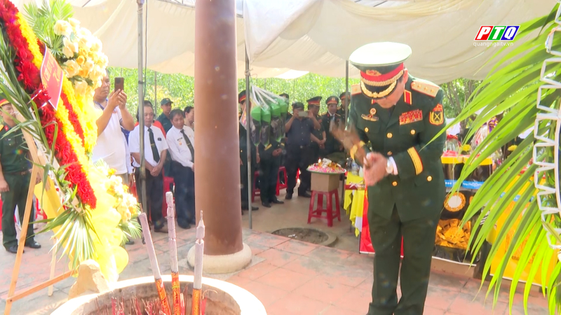 Tưởng niệm các liệt sĩ trong trận đánh Đồi Tranh Quang Thạnh