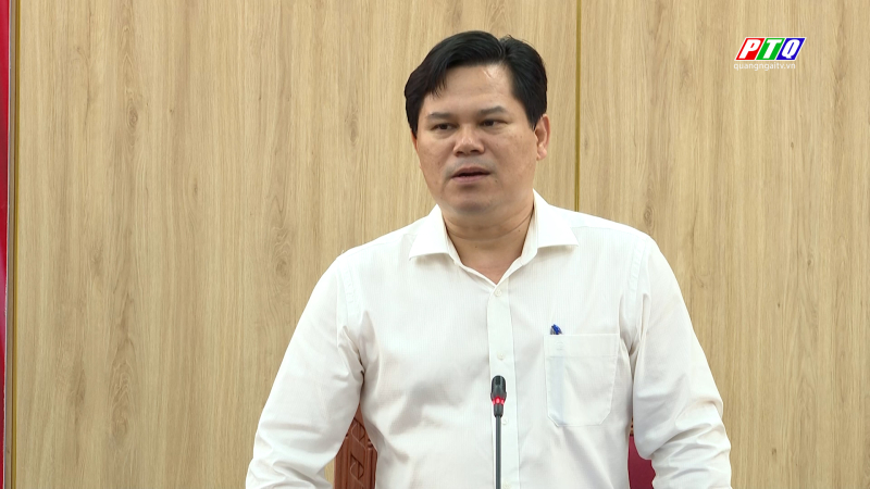 Họp bàn về dự án nhà máy xử lý rác thải sinh hoạt
