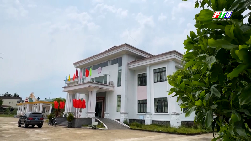 Trà Bồng đẩy mạnh cải cách hành chính, nâng cao chất lượng phục vụ người dân