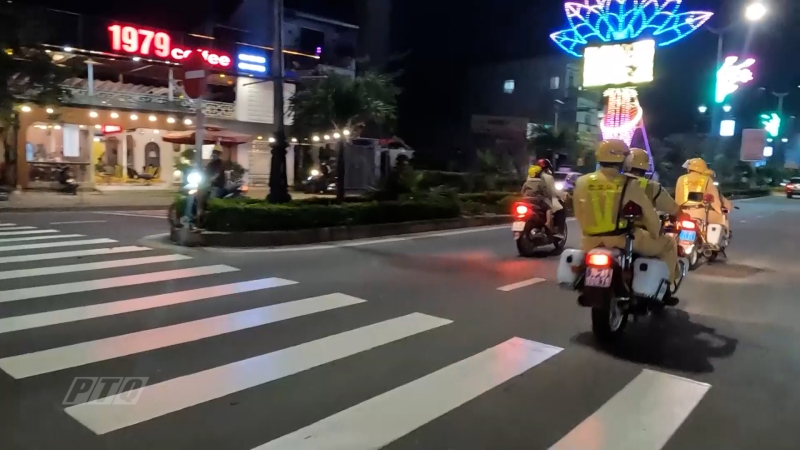 Tăng cường triển khai luật trật tự, an toàn giao thông đường bộ