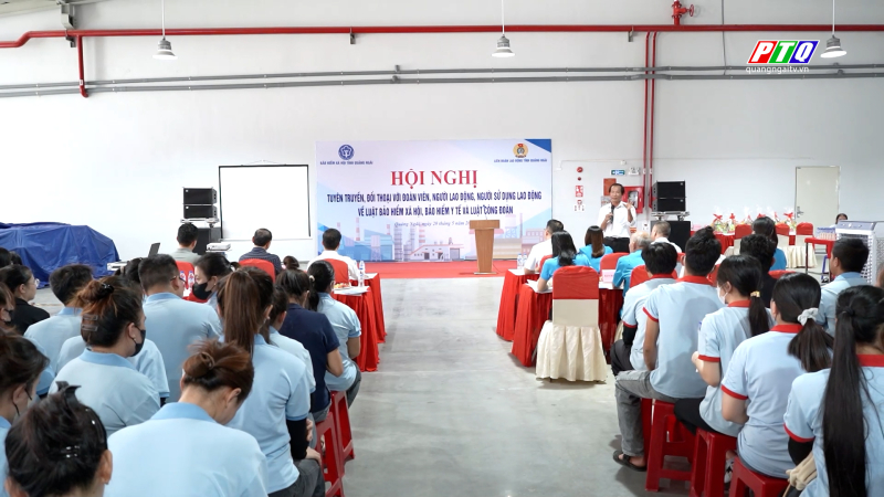 Tuyên truyền chính sách, pháp luật và nâng cao tay nghề cho đoàn viên, người lao động