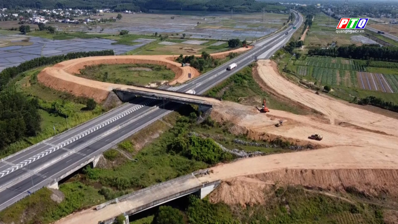 Tái khởi động nút giao Trì Bình trên cao tốc Đà Nẵng - Quảng Ngãi