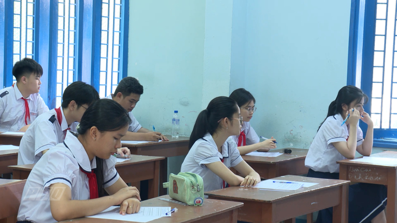 Hơn 15 ngàn học sinh đăng ký thi tuyển vào lớp 10