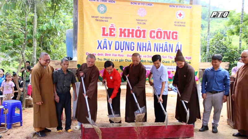 Khởi công xây dựng 02 nhà chữ thập đỏ tại huyện Sơn Tây