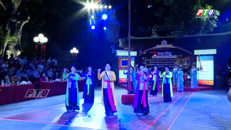 Độc đáo tour du lịch đêm Hà Nội “Tiếng chuông Trấn Vũ”