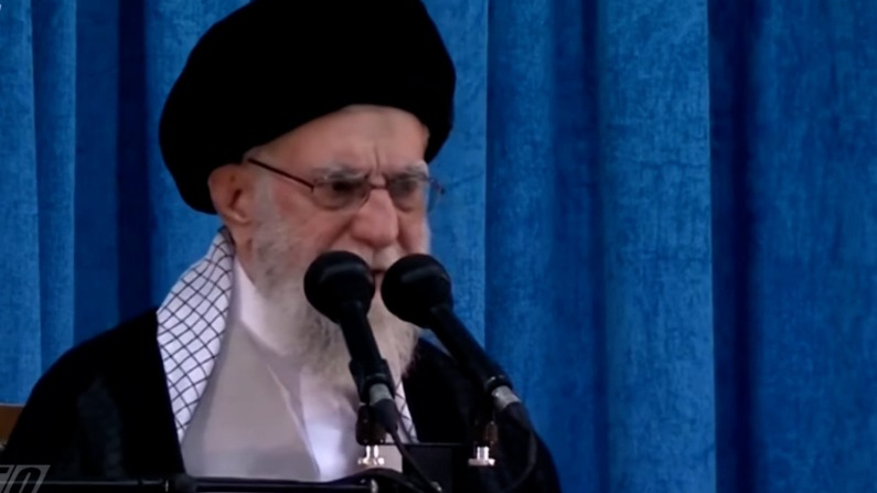 Lãnh tụ tối cao Iran bác đề xuất hạt nhân của Mỹ