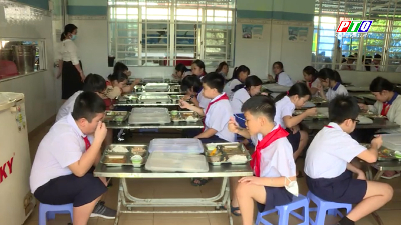 Hà Nội sẽ hỗ trợ bữa trưa cho học sinh tiểu học