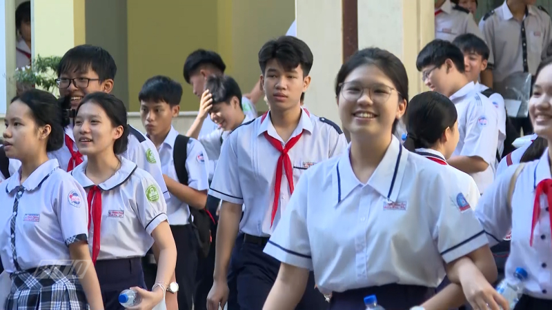 Kết thúc môn thi thứ 3 kỳ thi tuyển sinh vào lớp 10 