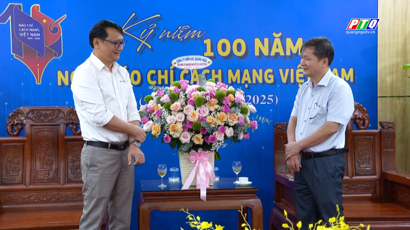 Các cơ quan, đơn vị thăm, chúc mừng Báo Quảng Ngãi nhân ngày Báo chí Cách mạng Việt Nam 