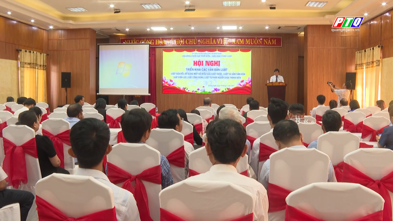 Hội nghị triển khai các văn bản luật   