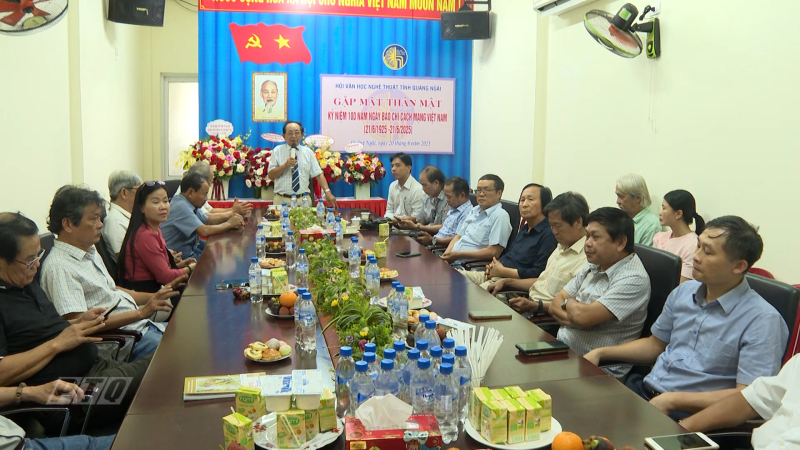 Hội Văn học Nghệ thuật gặp mặt kỷ niệm 100 năm Báo chí Cách mạng Việt Nam