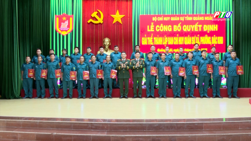 Công bố Quyết định giải thể, thành lập mới Ban Chỉ huy quân sự cấp xã