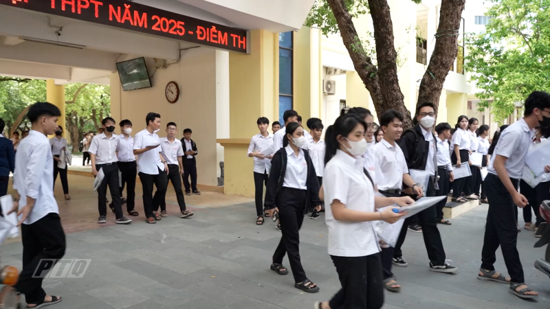 Buổi thi đầu tiên kỳ thi tốt nghiệp THPT 2025