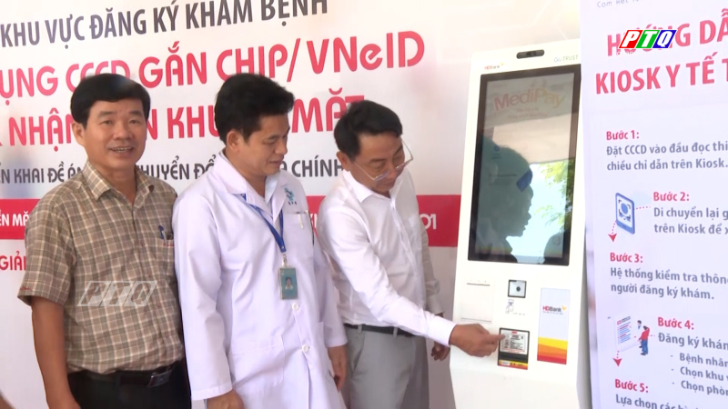 Đưa vào vận hành hệ thống Kiosk y tế thông minh