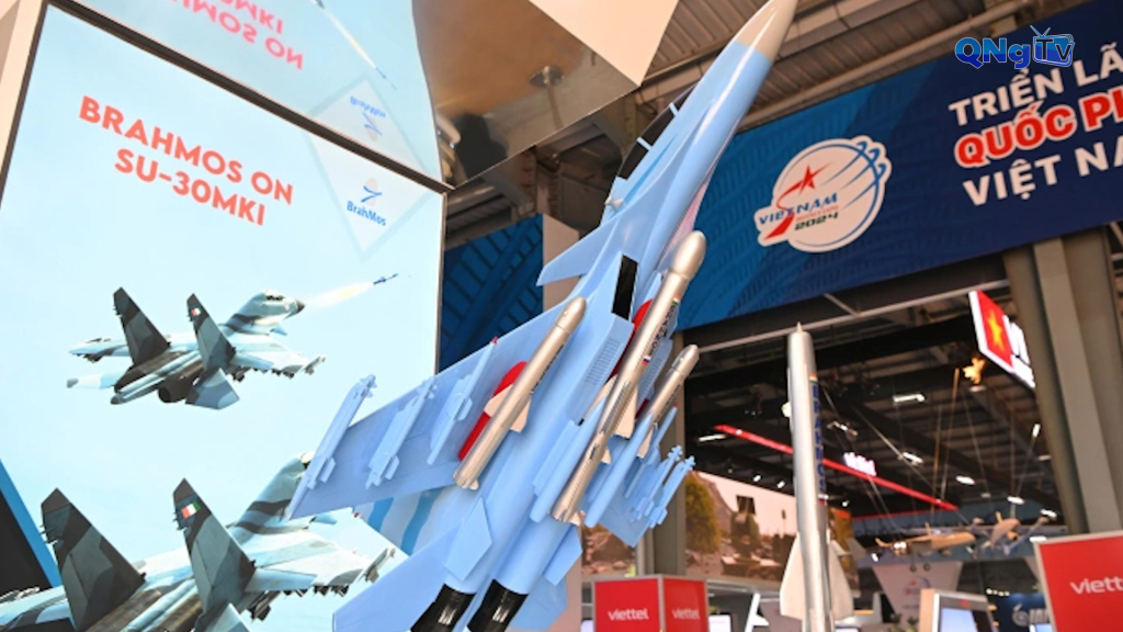 Các loại UAV, máy bay chiến đấu tại Triển lãm Quốc phòng quốc tế 2024.