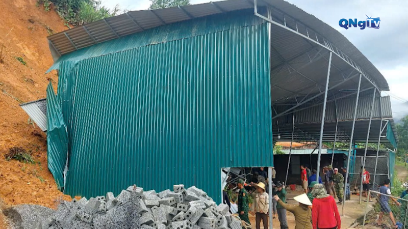 Mưa lũ g&acirc;y thiệt hại lớn ở bi&ecirc;n giới Nghệ An