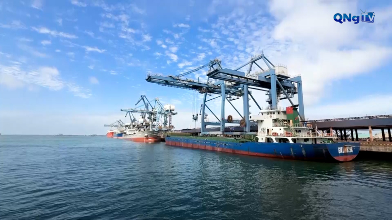 Kinh tế Quảng Ngãi bay cao nhờ đôi cánh lọc hóa dầu và thép