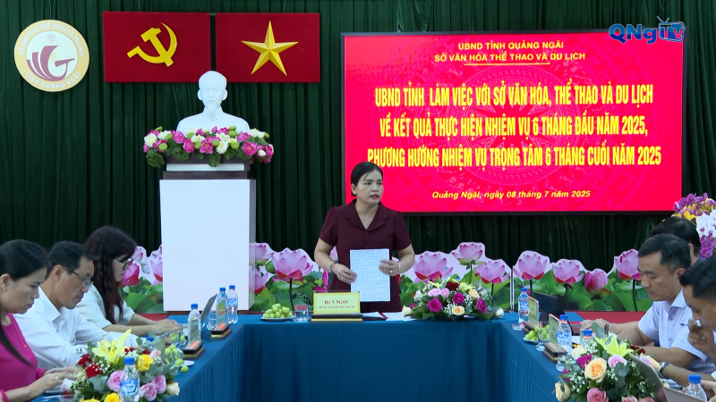 Phó Chủ tịch Thường trực UBND tỉnh Y Ngọc làm việc với Sở Văn hóa, Thể 