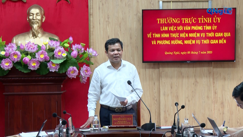 Phó Bí thư Tỉnh uỷ Nguyễn Đức Tuy làm việc với Văn phòng Tỉnh uỷ