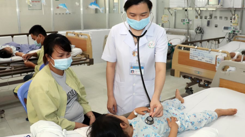 Tăng cường phòng, chống bệnh sốt xuất huyết, tay chân miệng 