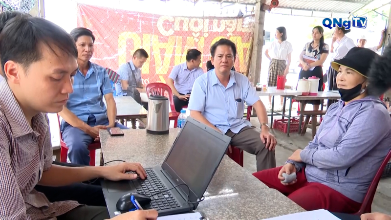 Hai người không qua khỏi sau khi ăn tiết canh heo