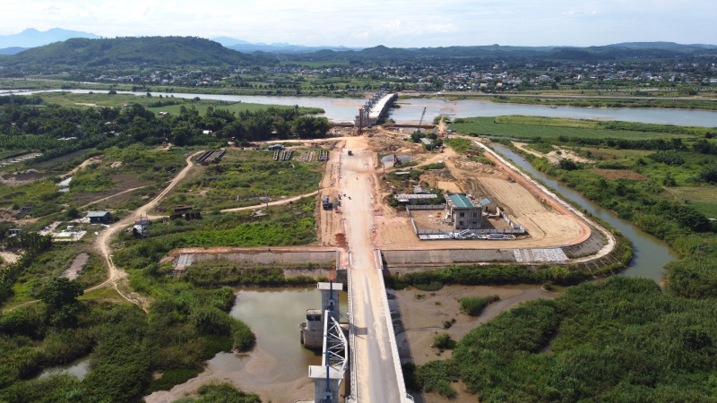 Phấn đấu hoàn thành dự án đập dâng hạ lưu sông Trà Khúc trước 30/11 