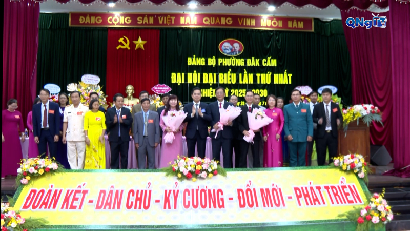 Đăk Cấm mở rộng không gian đô thị, phát triển nhanh và bền vững