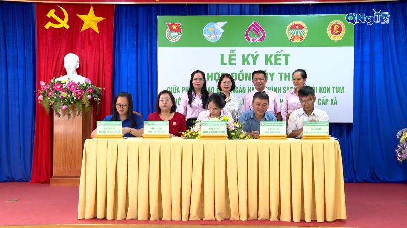 Phòng Giao dịch Ngân hàng chính sách xã hội Kon Tum ký kết hợp đồng ủy thác