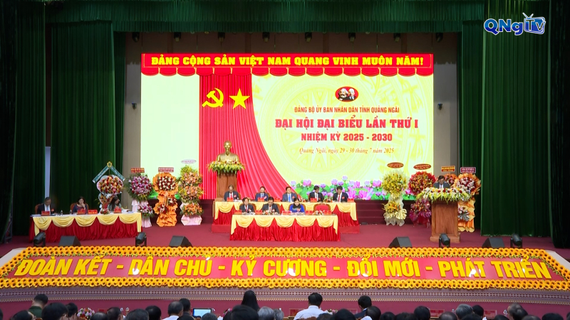 Xây dựng đội ngũ cán bộ, đảng viên có tinh thần “7 dám” và chuẩn mực “7 không”