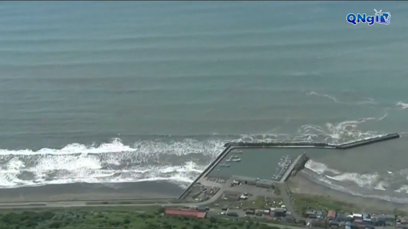 Nhiều nước dỡ cảnh báo sóng thần