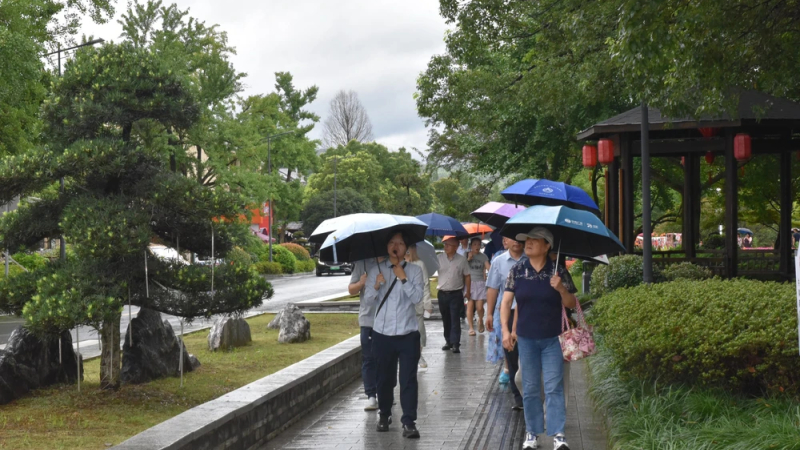 Biến làng ô nhiễm thành trung tâm du lịch hàng đầu 