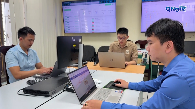 Quảng Ngãi đặt mục tiêu 80% cán bộ khu vực công làm chủ công nghệ số 