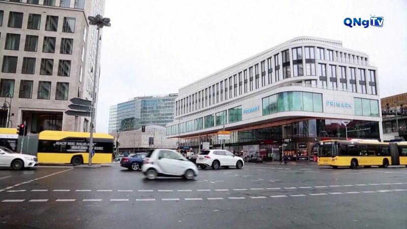 Eurozone tăng trưởng vượt dự kiến