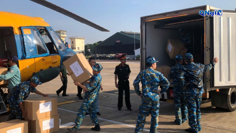 Điều 03 trực thăng cứu trợ khẩn cấp vùng lũ Điện Biên