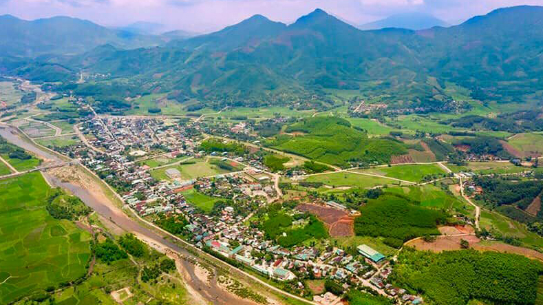 Sơn Mai đưa nghị nghị quyết giảm nghèo vào cuộc sống